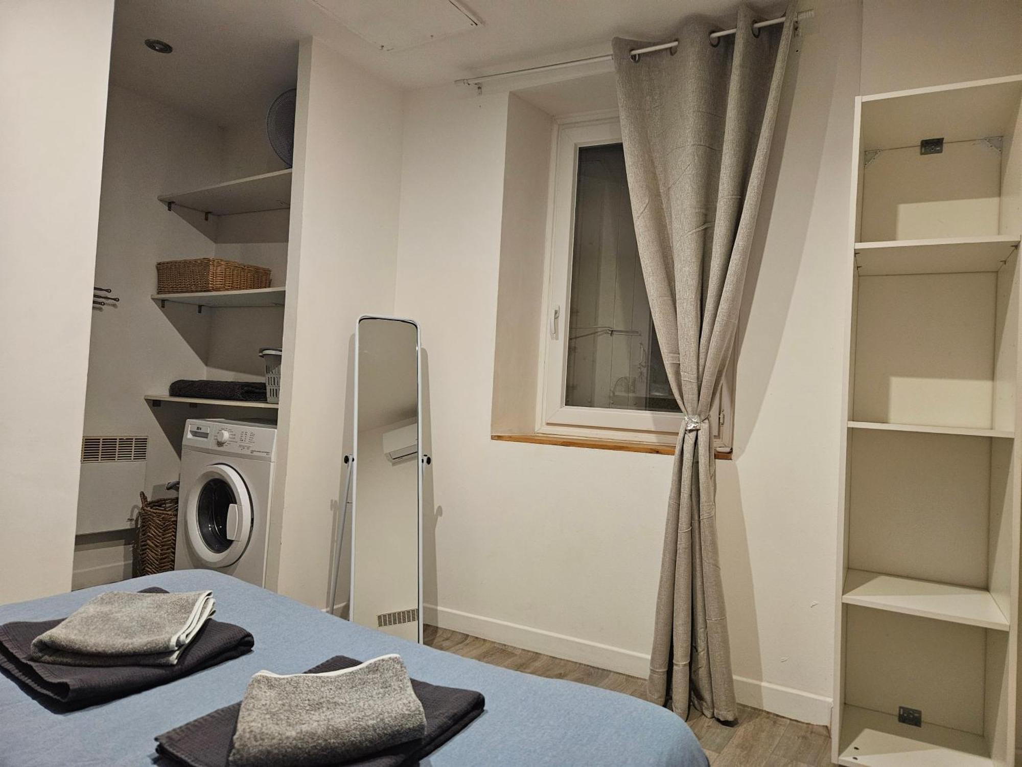 Maison De Village Meublee Avec Terrasse Donzère 외부 사진